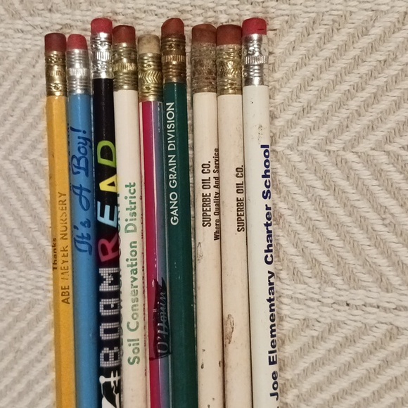 Colorful Assorted Pencils Set - Picture 2 of 4